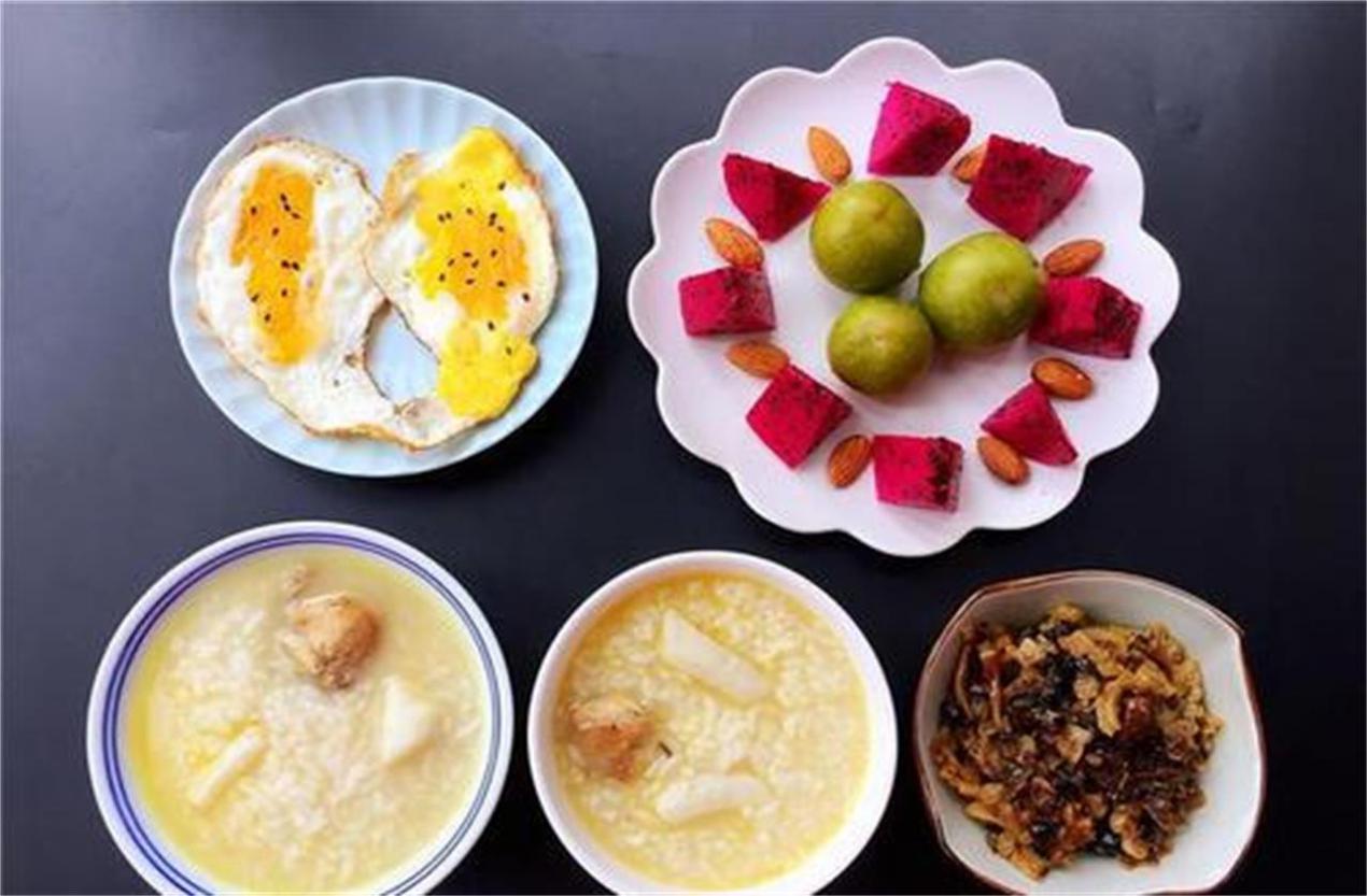 腌鸡蛋时，只会加盐就错了，多加这3步，个个流油又起沙