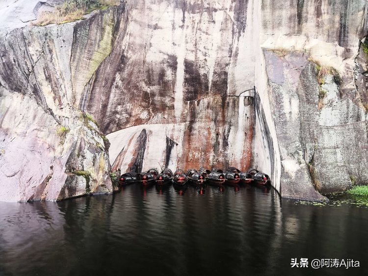 勿谓湖小，天在其中：绍兴东湖