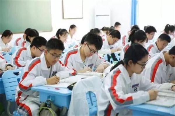 高考成绩和平常成绩差距大吗文科,高考成绩与平时成绩差别大吗