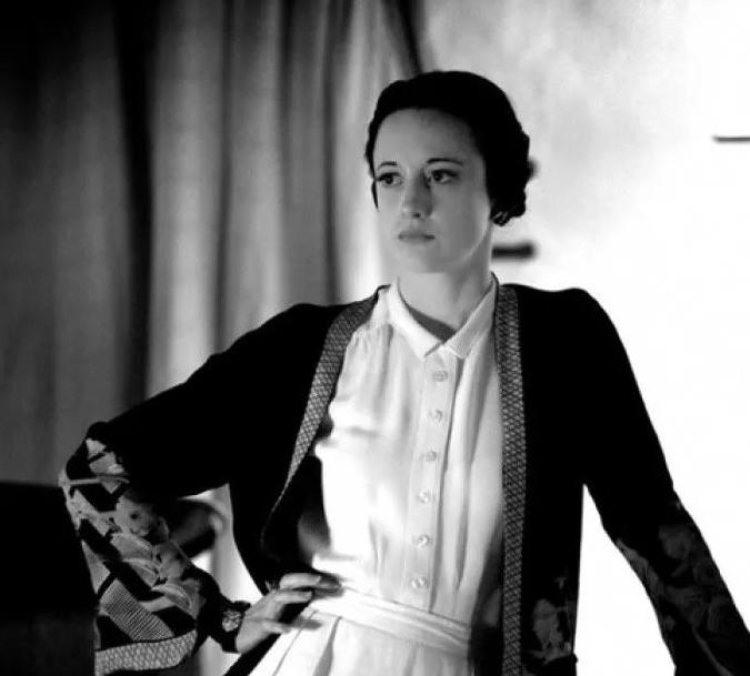 辛普森夫人现状,辛普森首任妻子