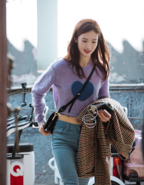 外套内搭什么衣服好看,金晨同款兔毛衣怎么搭