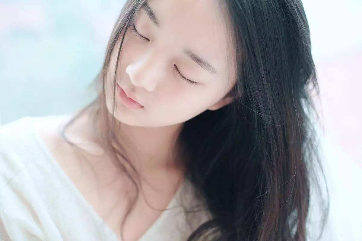 挤不出来的粉底液怎么办,粉底液挤不出来了有什么办法