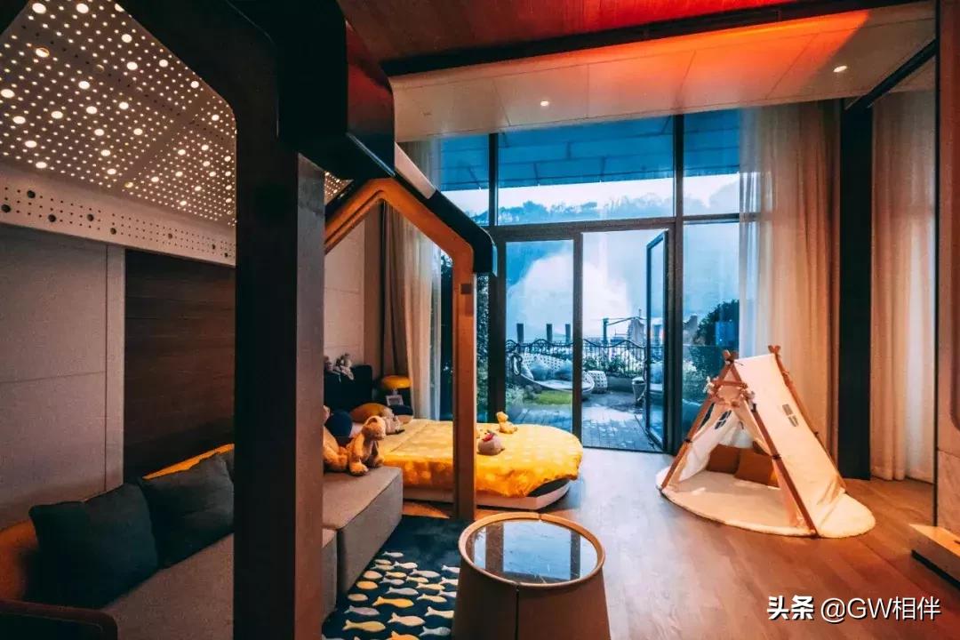 上海世茂深坑酒店建造过程,上海深坑酒店世界建筑奇迹