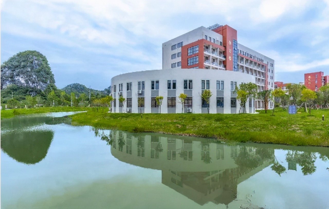 二本a类好就业的师范大学,5个值得报考的师范专科学校