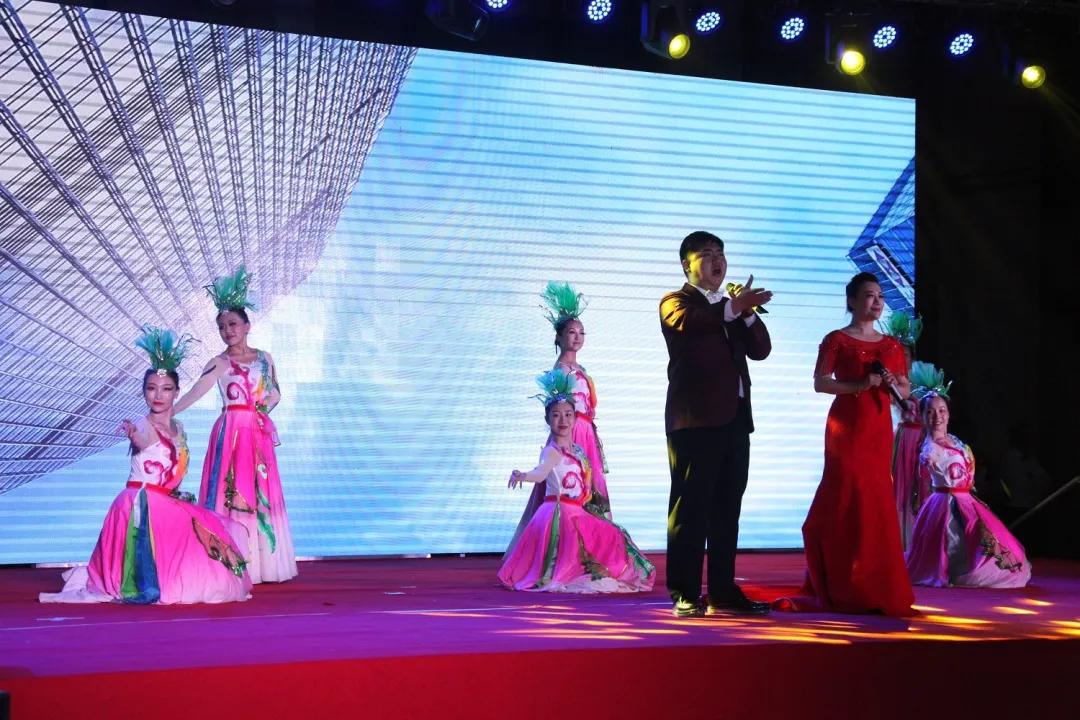 大唐阜新煤制天然气“奋进新时代砥砺再出发”——公司携手新邱区、工程公司举办迎国庆文艺汇演