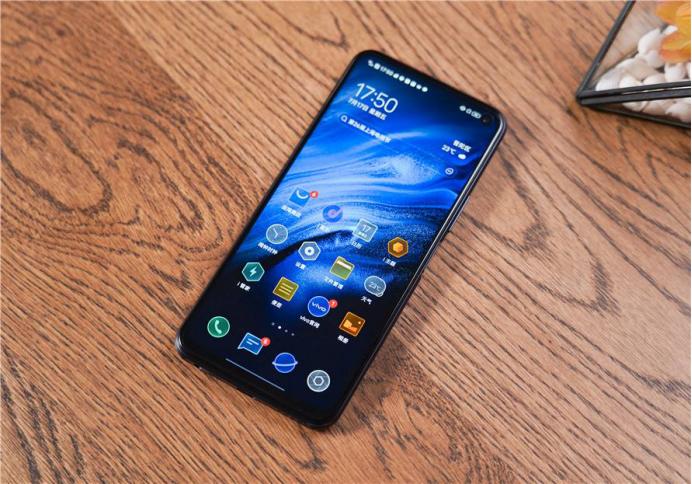 10款1500元的高性价比手机排行榜,1500元内手机推荐高性价比看这3款