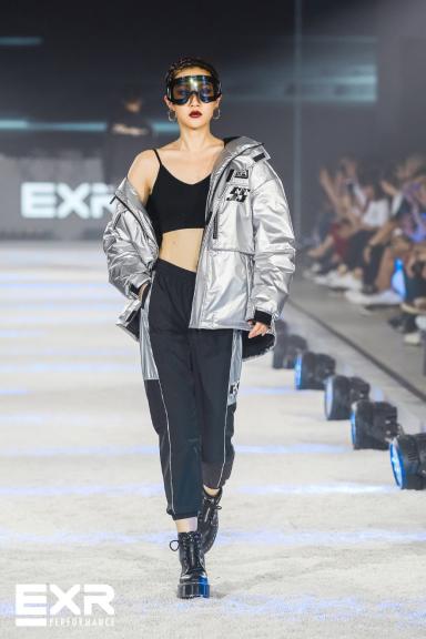 exr外套三条杠,exr品牌为什么不火了