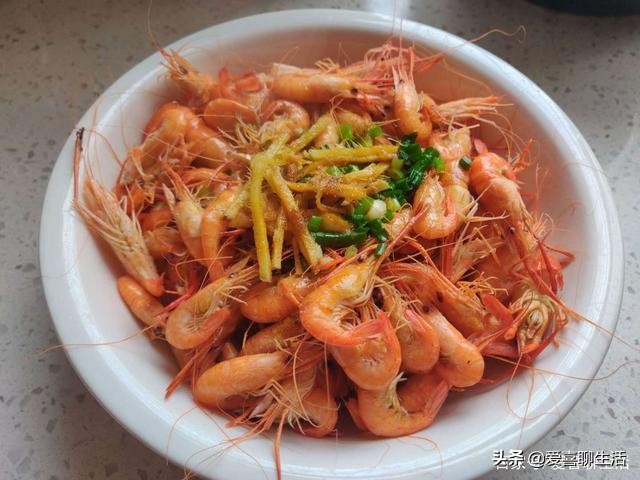 小河虾如何做才好吃,河虾这么做太好吃了