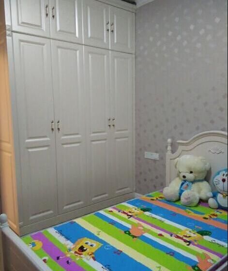 欧式风格客厅贴墙纸效果图,3室2厅2卫墙纸装修效果