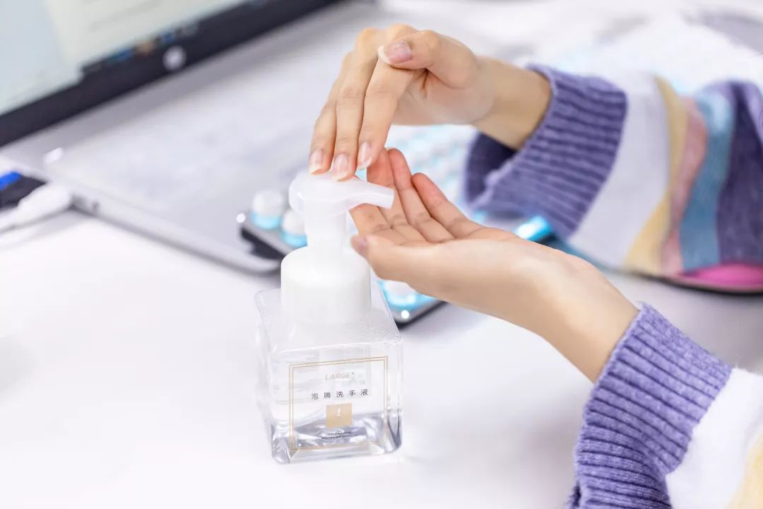 泡腾片洗完还可以用洗衣液吗,为什么泡腾片能用来打扫卫生