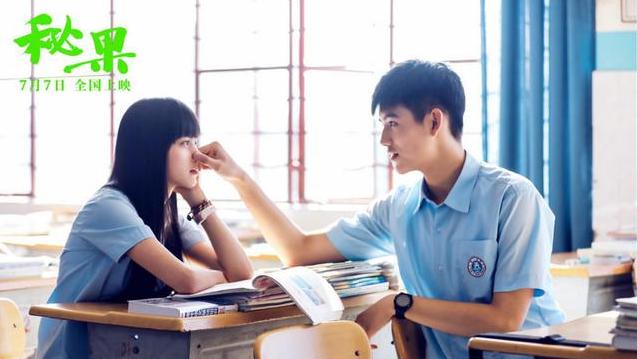 撤侨令出，陈凯歌骑虎难下，成龙为认祖归宗的房祖名挽口碑