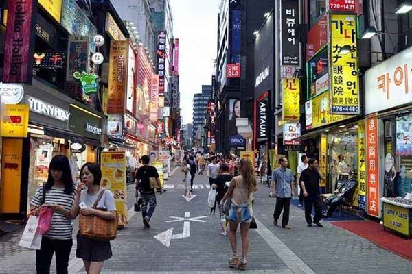 去韩国旅行要准备什么,去韩国旅游购物必买的东西有什么