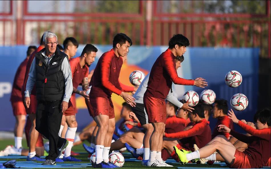 涓浗瓒崇悆鍚嶅竻閾剁嫄閲岀毊,蹇冪柤瓒崇悆鏁欑粌閲岀毊