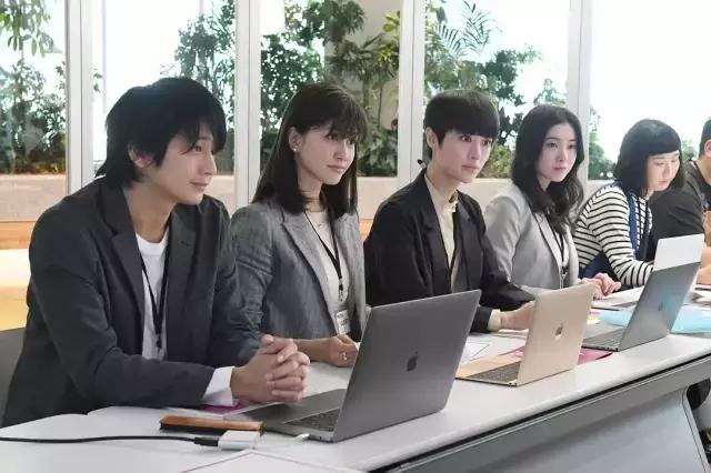 年薪100万工作大概是什么样子的,高工资和体面工作哪个好