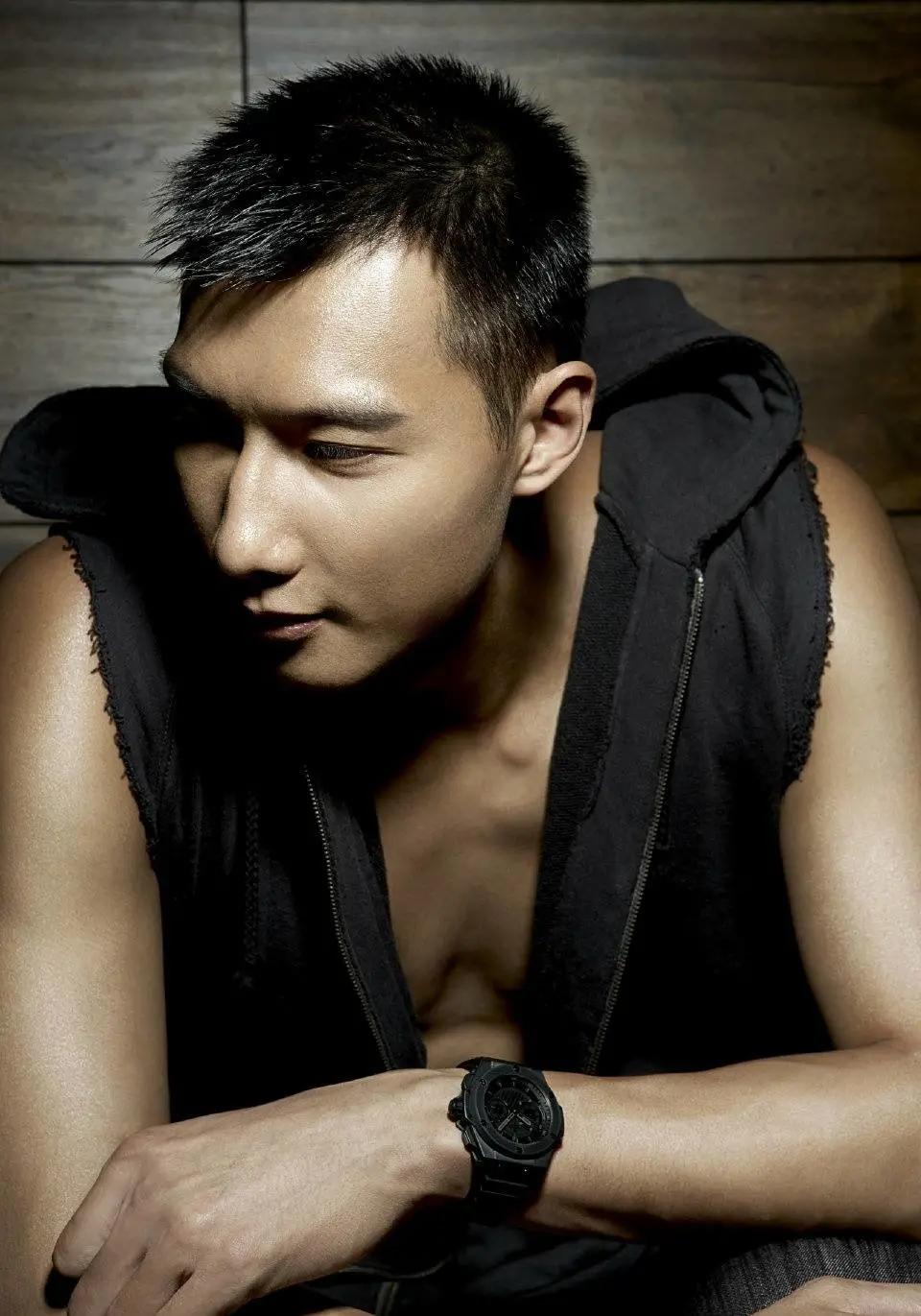 易建联nike篮球签名,nike易建联1代