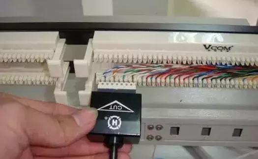 110配线架怎么和六类配线架连接,110型配线架怎么连接电话交换机