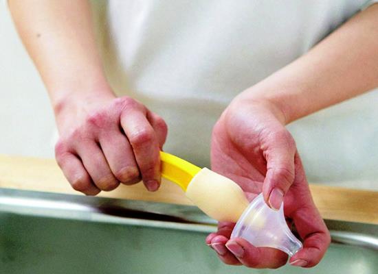 奶瓶的正确清洗方式你学会了吗,奶瓶清洗的正确打开方式