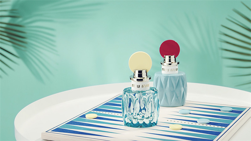 缪缪蓝色之水:约会时的香水小心机,上班族的首选香水