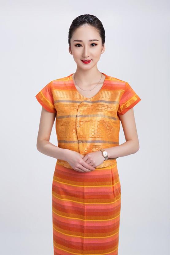 美丽空姐、微笑服务、民族服饰，最具特色航空公司：昆明航空