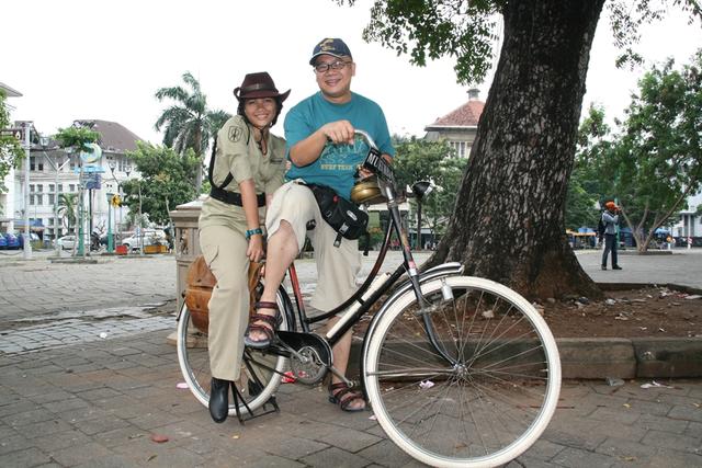 光头十年不剪发留多长,十年老光头