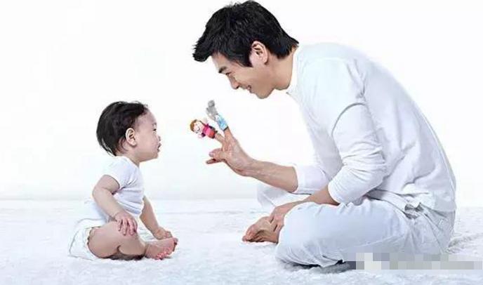 睡前一小时坚持陪孩子做这3件事,睡前一小时不要对宝宝做的四件事