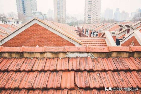 农村房子盖红瓦还是青瓦好,农村四合院青瓦好看还是红瓦好看