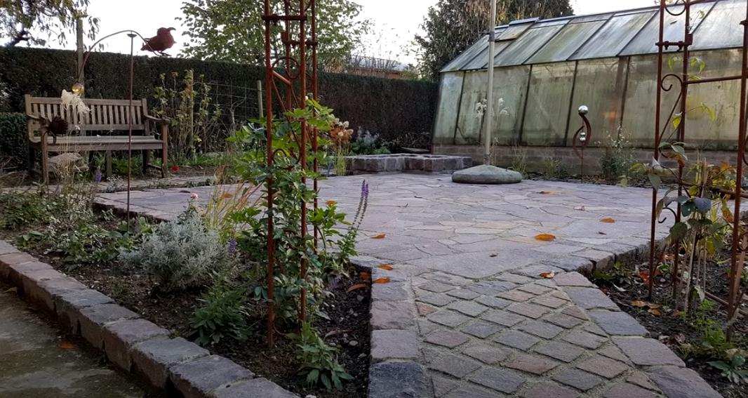 红砖与石板搭配铺庭院,如果你家有院子全集