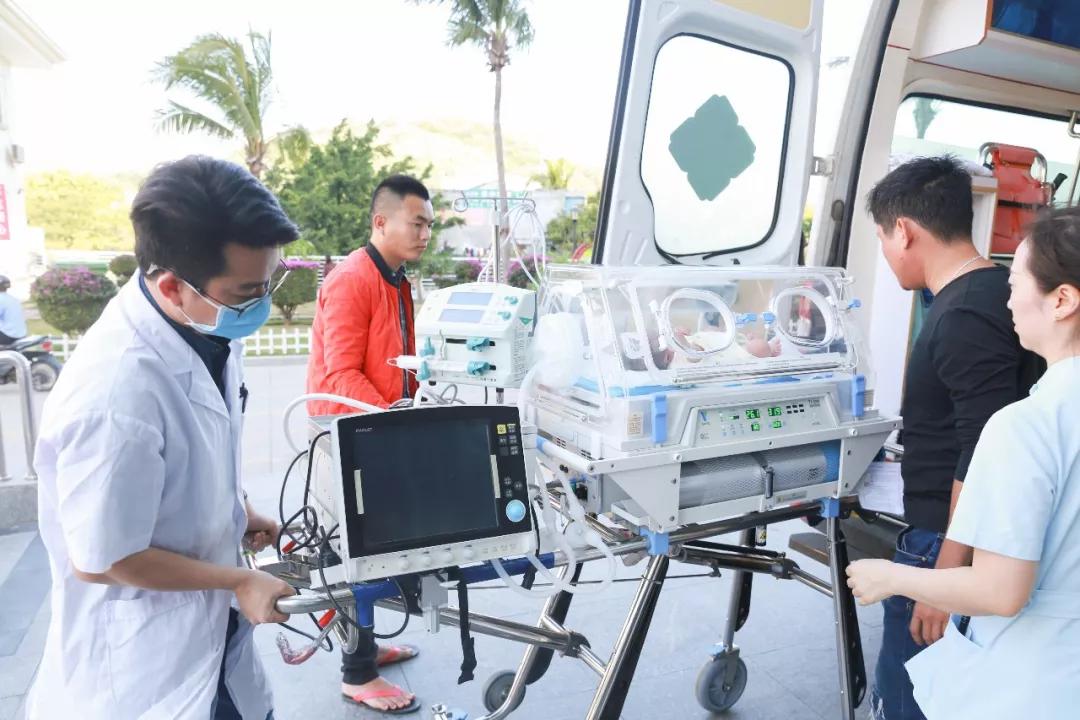 危重新生儿救治中心成功视频,医院新生儿重症