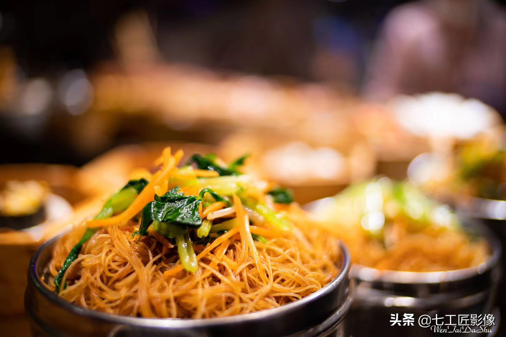 永诺50mmf1.8和七工匠35mmf1.4,七工匠人文镜头