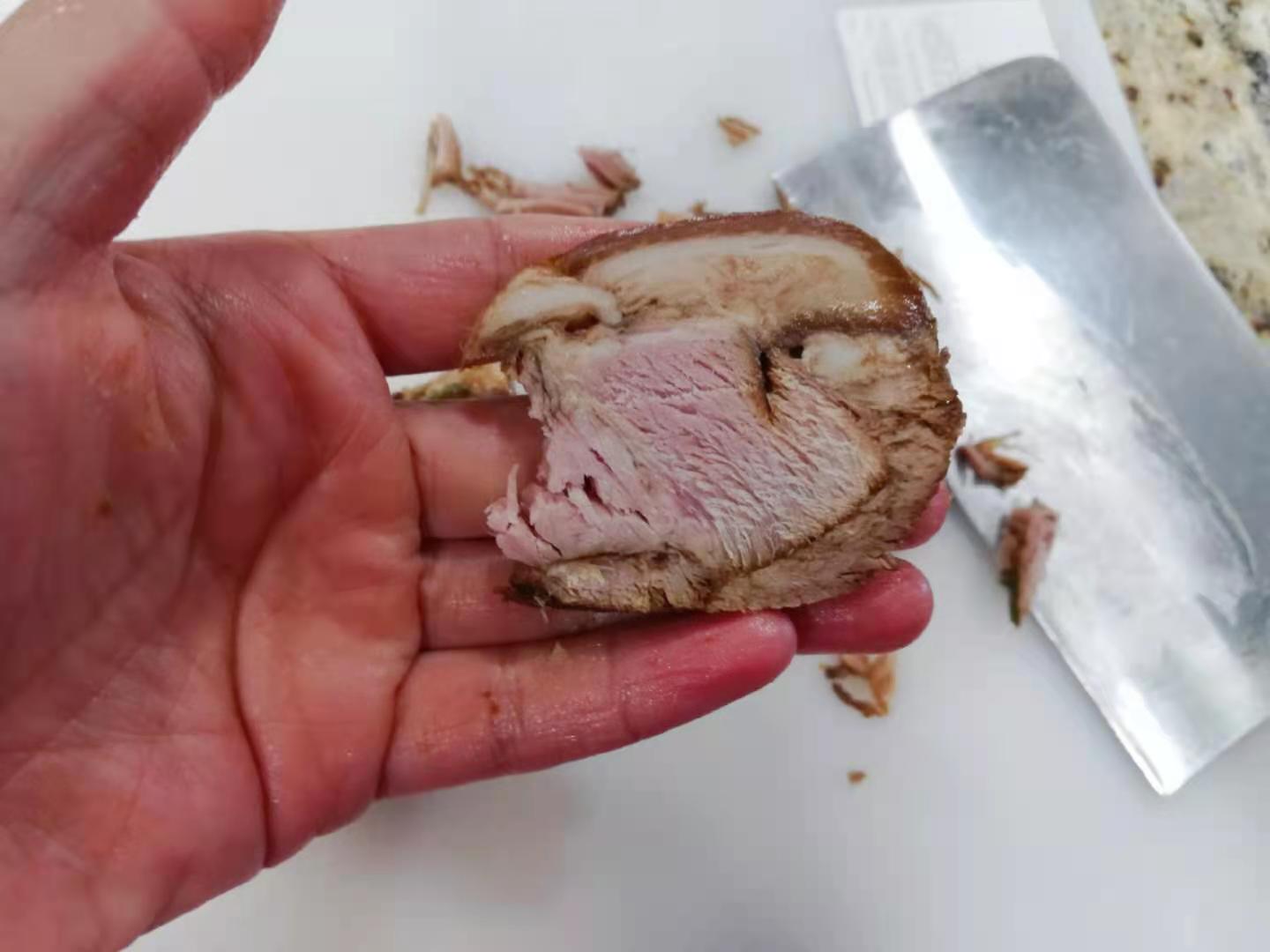 30年大厨教你酱肘子的正宗做法,大姐教你正宗酱肘子的做法