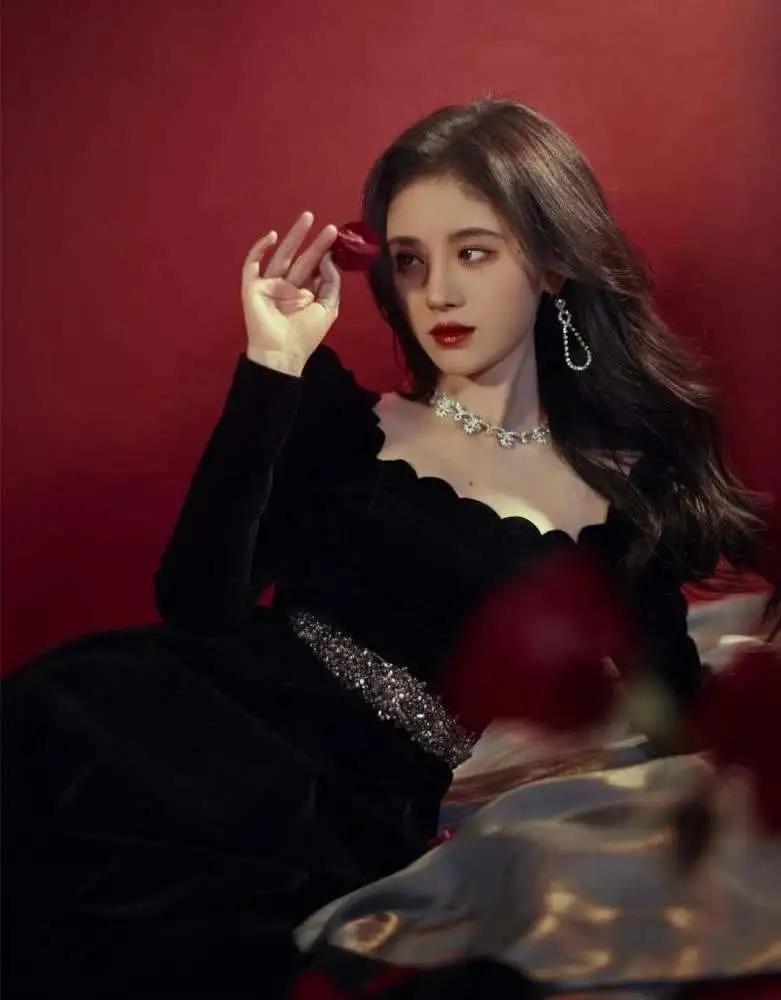 鞠婧祎沉迷柔弱不能自理人设,女生沉迷柔弱的人设