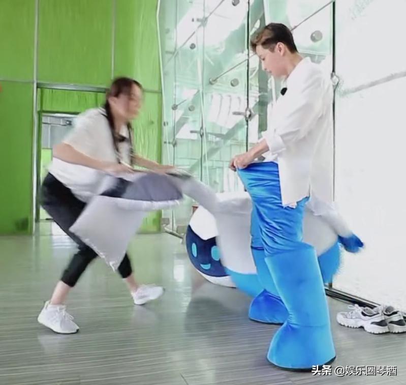 迪丽热巴被性骚扰，网友：“开个玩笑怎么了？”