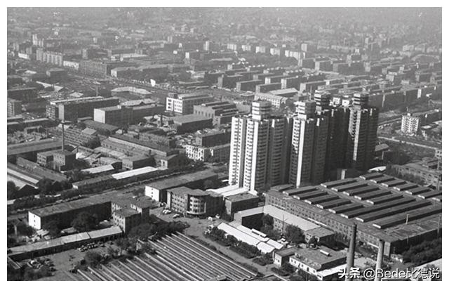 中国第一女悍匪，颜值不输女星，被判死刑却又多活三年