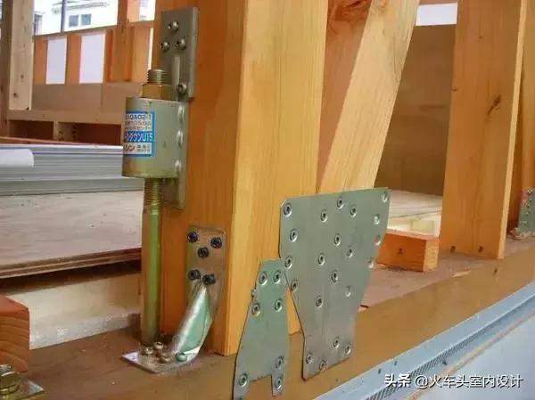 日本地震很多都是木质结构房屋吗,日本房屋为什么这么能抗住地震