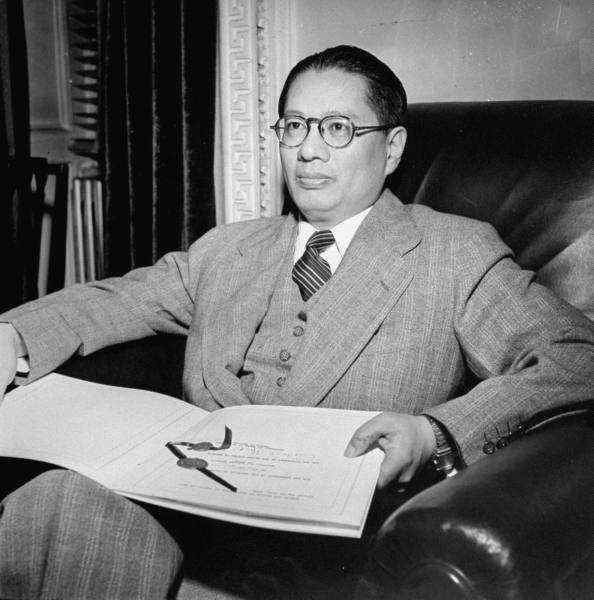 此人太牛,六个儿女,出五个正国级,到*四代第**却只有两个男丁