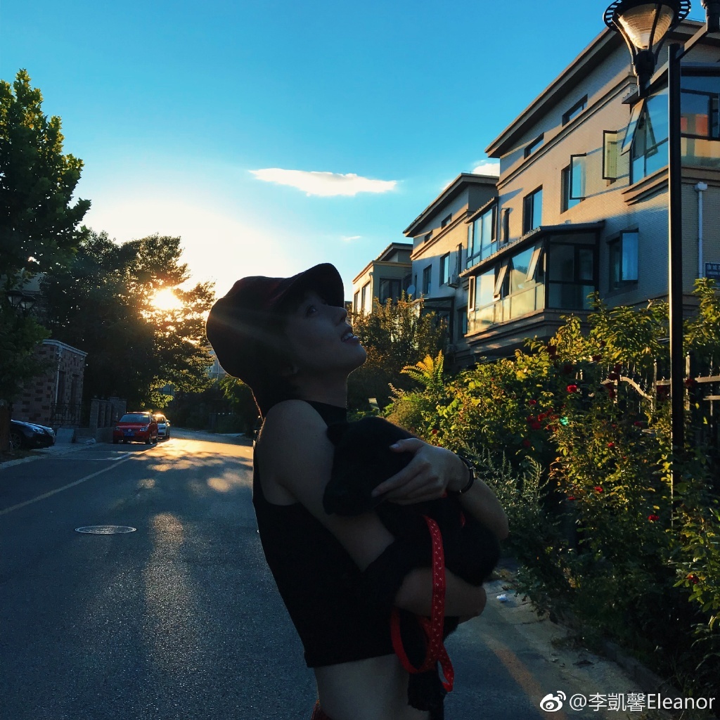 李凯馨成长记录,李凯馨气质绝美