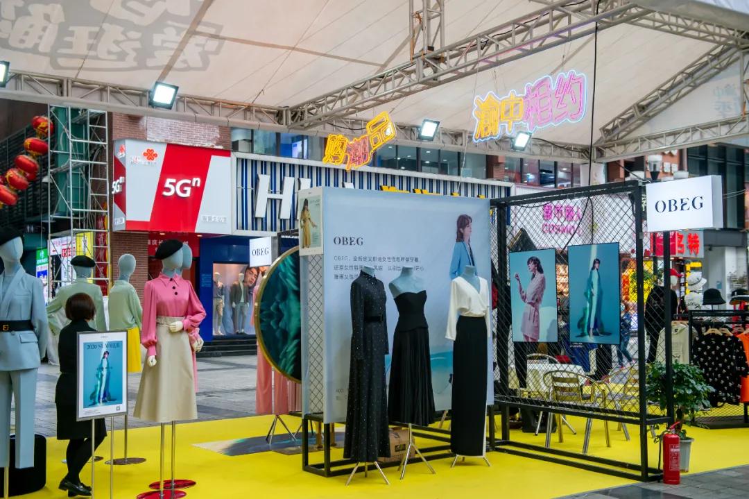 渝中周末市集,周末逛市集看潮雕秀