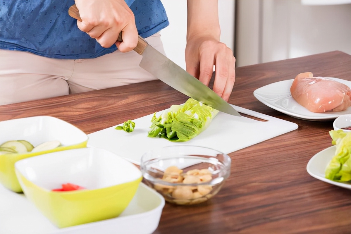 口腔溃疡不仅仅是上火那么简单,口腔溃疡可不只是上火那么简单