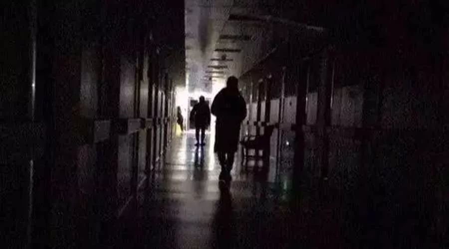 捍卫活着，左灯在神经病院抗抑郁的38天