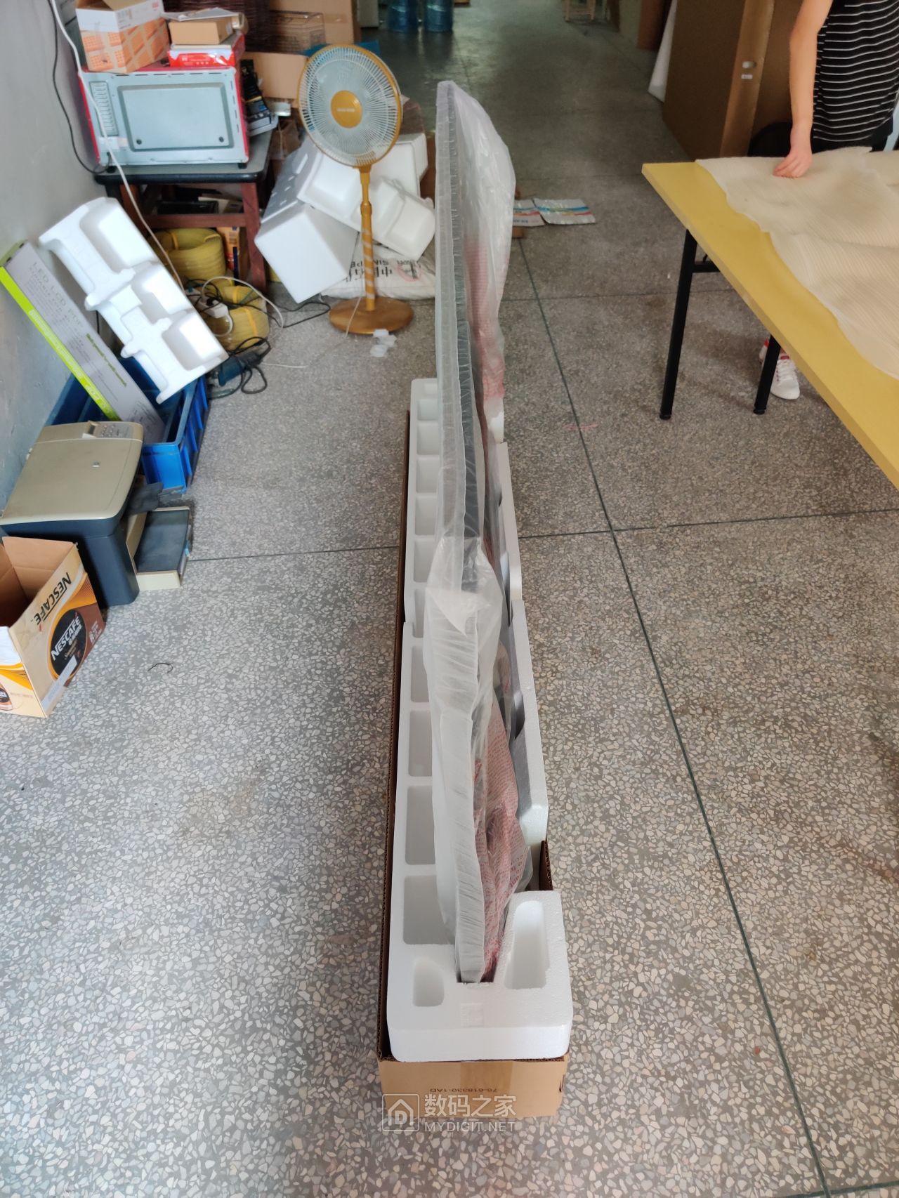 万元左右tcl85寸电视,tcl55寸全面屏电视评测