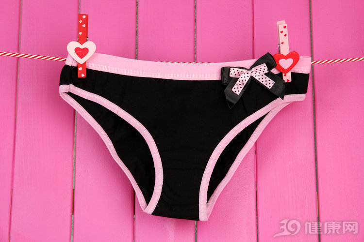 男人裤子一般穿几年换,男士内裤100年的变化