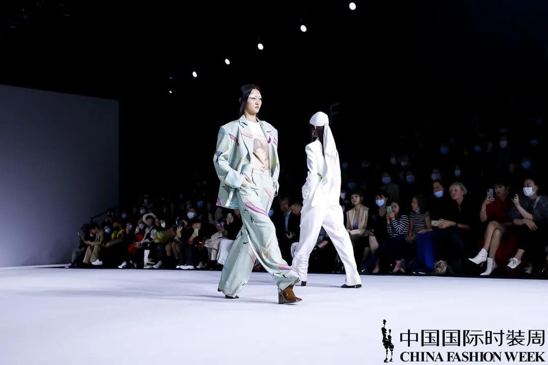 小众设计师秀场,时尚秀场精致的设计