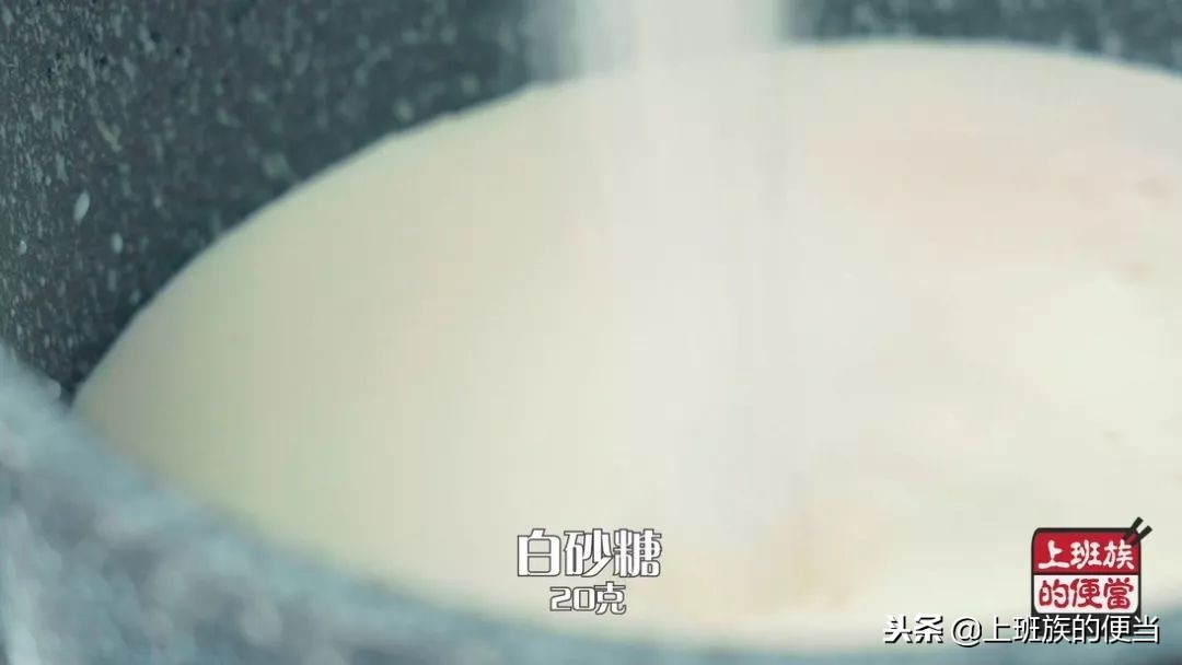 牛奶鸡蛋芒果布丁的做法,自制芒果布丁入口即化超级好吃