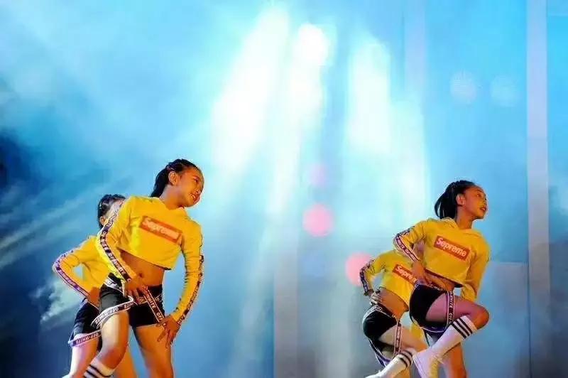 快闪、街舞、爵士、古典,菊花会即将迎来一波神秘嘉宾!