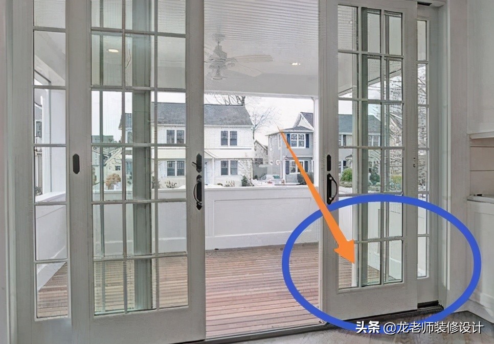 厨房吊轨推拉门好还是滑轨好,厨房吊轨门明装好还是暗装好