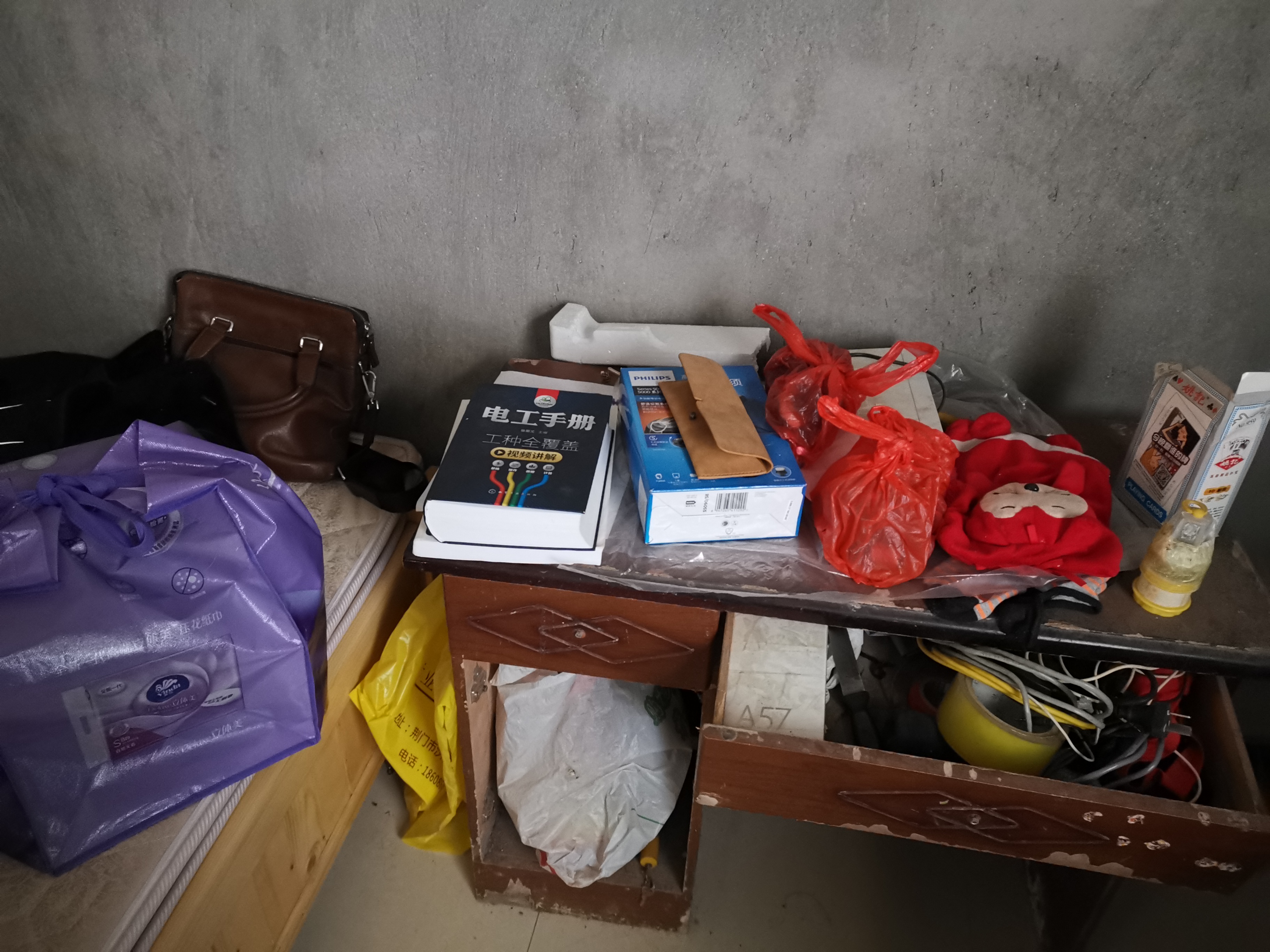 起底美团杀人外卖员：离婚后自杀未遂，儿子江中溺亡，家人称其情绪有问题