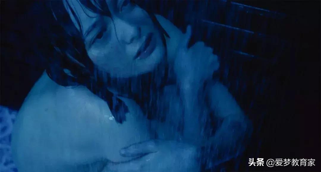 亚洲最狂野女导演,一年出3部新片,半个演艺圈为她站台