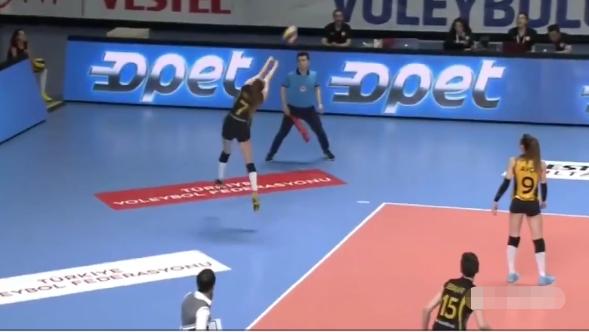 朱婷土超决赛逆天一球：10米直角二传死亡重扣！打爆三人拦网