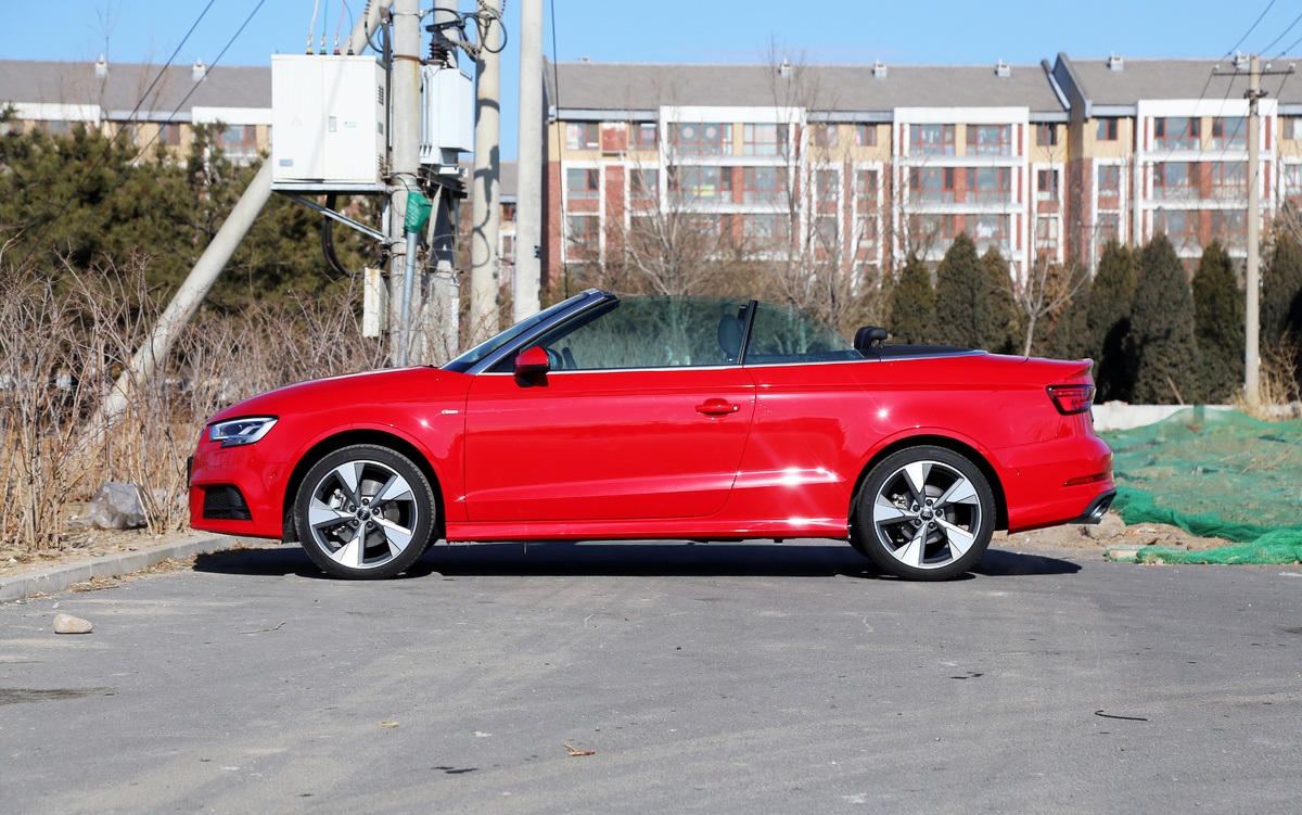 奥迪四座敞篷最新款,软顶敞篷车奥迪新款