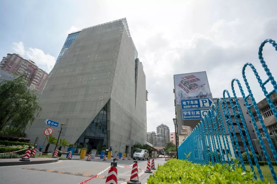 中赫时尚咖啡,中赫时尚咖啡学院学费